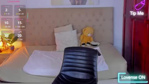 twolattinhot online show from September 2025 12:34:01 AM