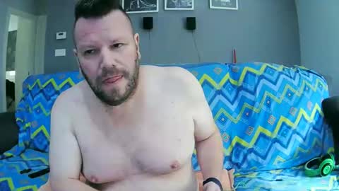 Snapshot of txan9876 chatting on September 2025 08:57:01 AM Txan Chan online show from September 2025 08:57:01 AM