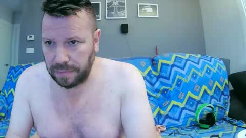 Snapshot of txan9876 chatting on September 2025 08:16:02 AM Txan Chan online show from September 2025 08:16:02 AM