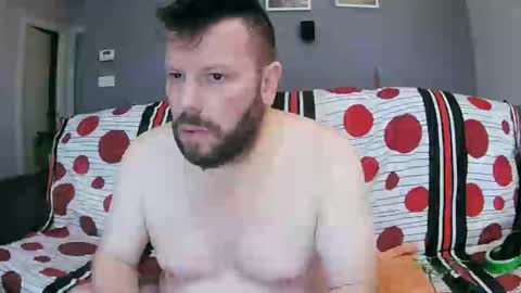 Snapshot of txan9876 chatting on November 2025 08:15:02 AM Txan Chan online show from November 2025 08:15:02 AM