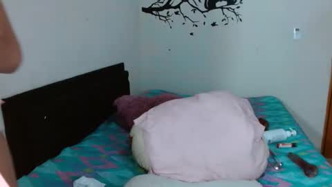 Snapshot of tyfanny19 chatting on January 2025 01:22:01 AM tyfanny19 online show from January 2025 01:22:01 AM