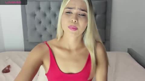 Snapshot of tyfanny19 chatting on December 2025 07:53:02 PM tyfanny19 online show from December 2025 07:53:02 PM