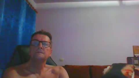 ulmeni4 online show from November 2025 05:57:01 PM