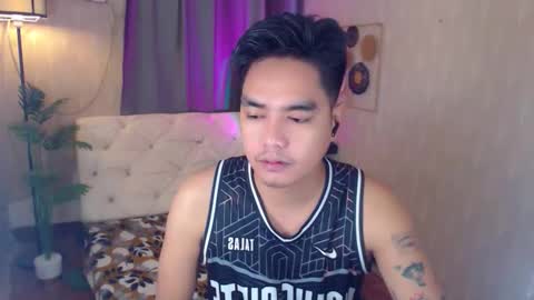 Snapshot of ultimatesexytrans chatting on December 2025 01:33:02 AM Alex online show from December 2025 01:33:02 AM