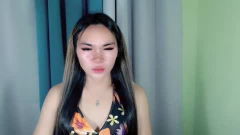 QUEENSY online show from January 2025 05:10:01 PM