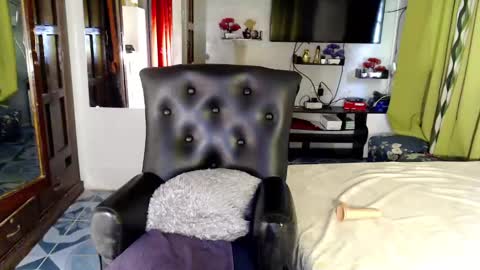 QUEEN ANGELA online show from December 2024 01:53:01 AM