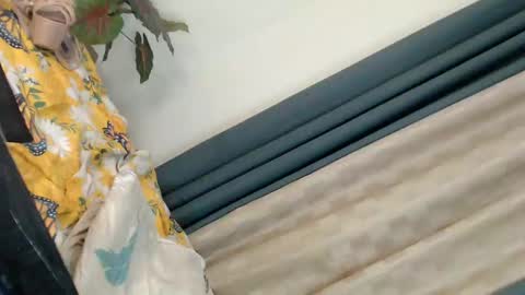 Snapshot of urbaby_molina69 chatting on February 2025 05:48:02 PM its me Molina online show from February 2025 05:48:02 PM