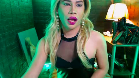 queen norelle online show from December 2024 01:26:02 AM