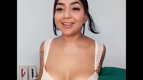 Mara online show from October 2025 04:37:02 PM