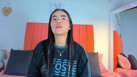 Snapshot of valen_rose0 chatting on September 2025 12:05:02 PM VALENTINA 3 online show from September 2025 12:05:02 PM