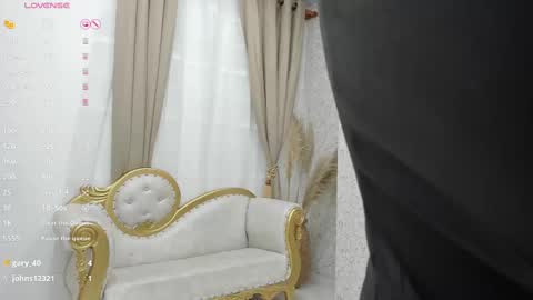 Snapshot of valentina_robertson chatting on February 2025 07:41:01 PM online show from February 2025 07:41:01 PM