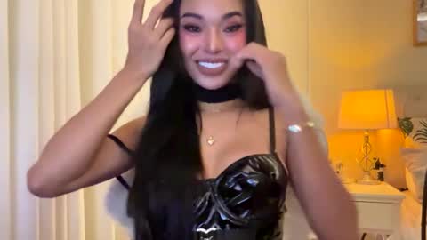 Valeria online show from September 2025 01:32:01 PM