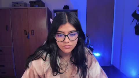 Snapshot of valerie__sky chatting on January 2025 11:34:01 PM Val online show from January 2025 11:34:01 PM