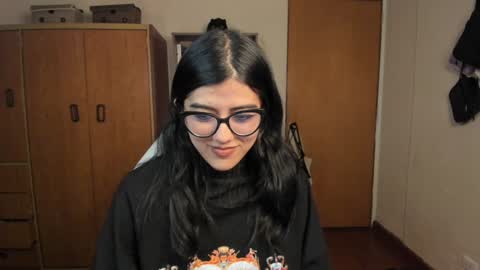 Snapshot of valerie__sky chatting on January 2025 04:29:01 AM Val online show from January 2025 04:29:01 AM