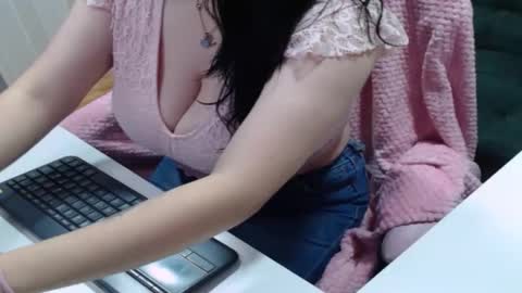 valery cute 18 online show from September 2025 11:35:01 AM
