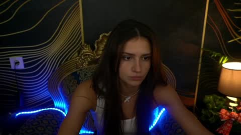 Snapshot of valeryroyale chatting on December 2024 02:33:01 PM Valery online show from December 2024 02:33:01 PM