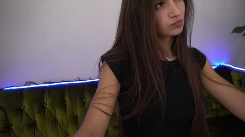 Snapshot of valeryroyale chatting on December 2024 06:12:01 PM Valery online show from December 2024 06:12:01 PM