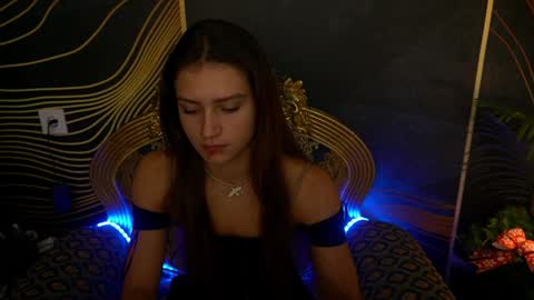 Snapshot of valeryroyale chatting on December 2024 09:01:01 AM Valery online show from December 2024 09:01:01 AM