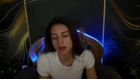 Snapshot of valeryroyale chatting on January 2025 12:15:01 PM Valery online show from January 2025 12:15:01 PM