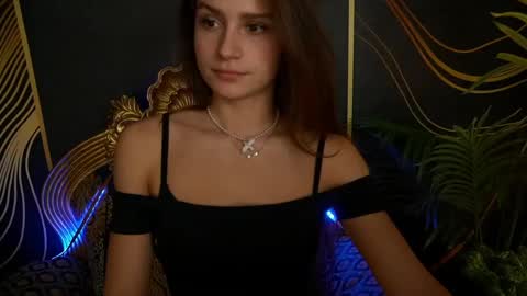 Snapshot of valeryroyale chatting on January 2025 12:10:01 PM Valery online show from January 2025 12:10:01 PM