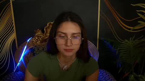Snapshot of valeryroyale chatting on January 2025 12:37:01 PM Valery online show from January 2025 12:37:01 PM