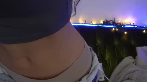 Snapshot of valeryroyale chatting on February 2025 06:02:01 PM Valery online show from February 2025 06:02:01 PM