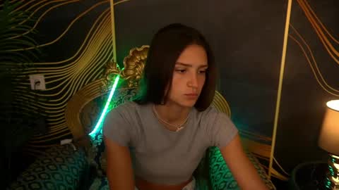 Snapshot of valeryroyale chatting on March 2025 08:56:02 AM Valery online show from March 2025 08:56:02 AM