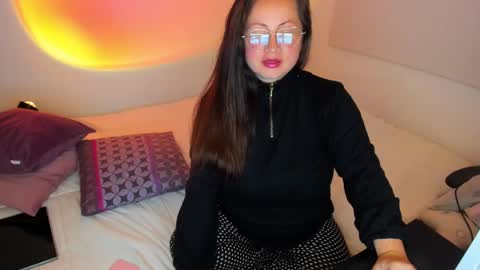 My name is Valery... Nice to meet you  thumb up me please its important online show from December 2024 06:08:02 AM