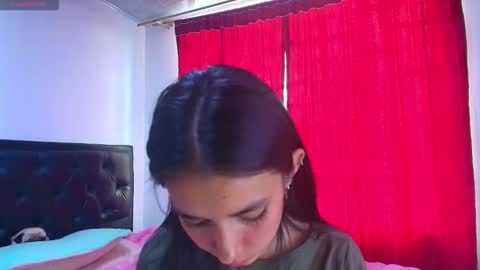 Snapshot of vallery_evanss chatting on October 2025 01:23:02 PM Taty independent account online show from October 2025 01:23:02 PM