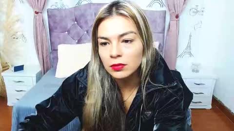 vanesa online show from September 2025 11:12:02 AM