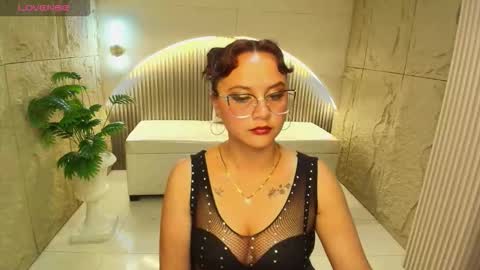 VANESSA online show from September 2025 03:51:01 AM