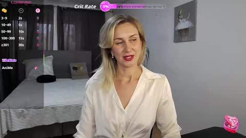 Vanessa  online show from September 2025 01:36:01 PM