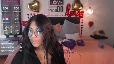 vane online show from February 2025 07:33:01 PM