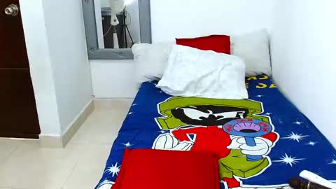 Snapshot of velk_hot1 chatting on November 2025 09:58:01 PM velk_hot1 online show from November 2025 09:58:01 PM