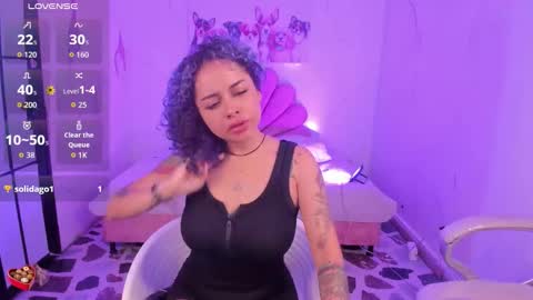 Snapshot of velvet_ari chatting on December 2025 05:05:01 AM Velvet online show from December 2025 05:05:01 AM