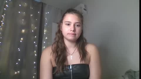 Snapshot of velveted_ivy chatting on November 2025 10:26:02 AM velveted_ivy online show from November 2025 10:26:02 AM