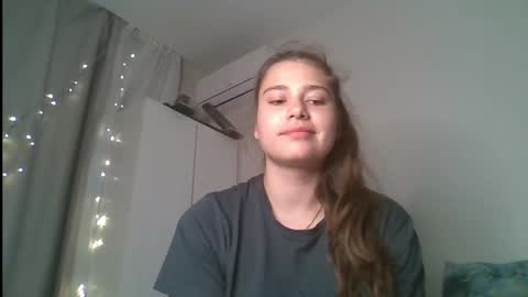 Snapshot of velveted_ivy chatting on November 2025 12:08:02 PM velveted_ivy online show from November 2025 12:08:02 PM