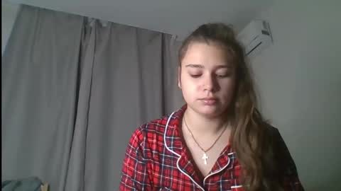 Snapshot of velveted_ivy chatting on December 2025 12:36:01 PM velveted_ivy online show from December 2025 12:36:01 PM