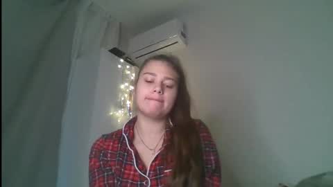 Snapshot of velveted_ivy chatting on December 2025 11:37:02 AM velveted_ivy online show from December 2025 11:37:02 AM