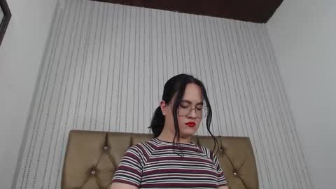 veneno hot online show from December 2024 05:18:02 PM