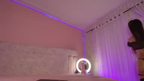 Vero  online show from November 2025 09:36:02 PM