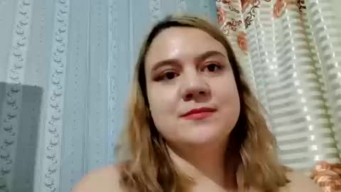 VeronikaNikaXloves online show from December 2025 09:31:02 PM