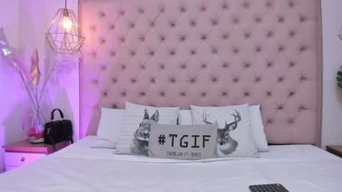 victoria_kitt online show from January 2025 07:08:01 PM