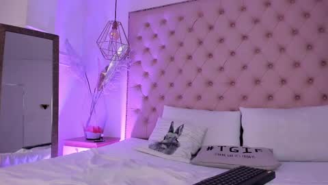 victoria_kitt online show from February 2025 07:19:02 PM
