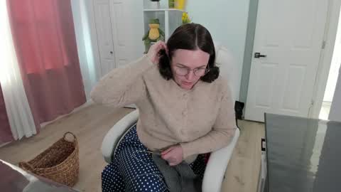 Snapshot of vika7333 chatting on January 2025 06:52:01 PM Ukrainian-woman online show from January 2025 06:52:01 PM
