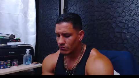 Viktor Herrera online show from December 2024 09:16:01 PM