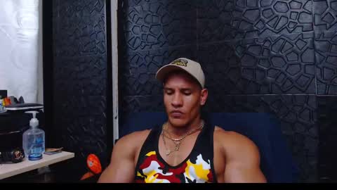 Viktor Herrera online show from January 2025 12:31:01 AM