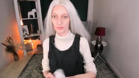 Viktoria online show from December 2025 12:14:01 PM