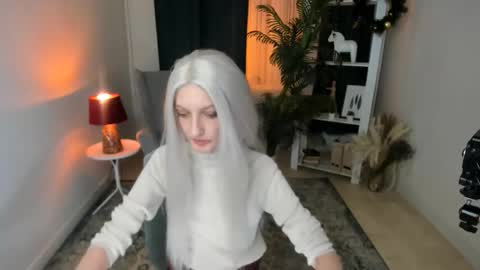 Viktoria online show from December 2025 10:43:01 AM