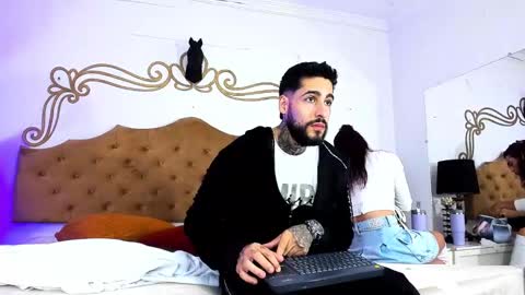 Vinvent and Mishell online show from September 2025 11:34:02 AM